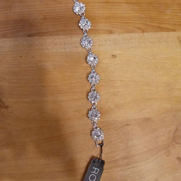 SILVERTONE AND CLEAR RHINESTONE BRACELET - Picture 2 of 3